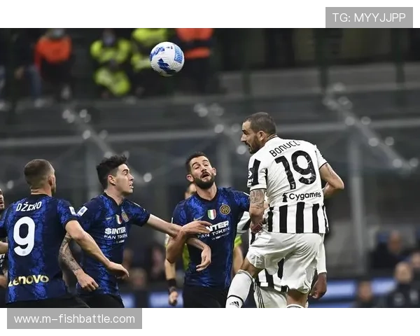 国际米兰3-2绝杀尤文图斯，泽林斯基世界波助蓝黑军团扩大领跑优势